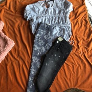 2 jeans and blouse.